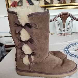 Koolaburra By Ugg Tan Winter Boots with Fur and Bows